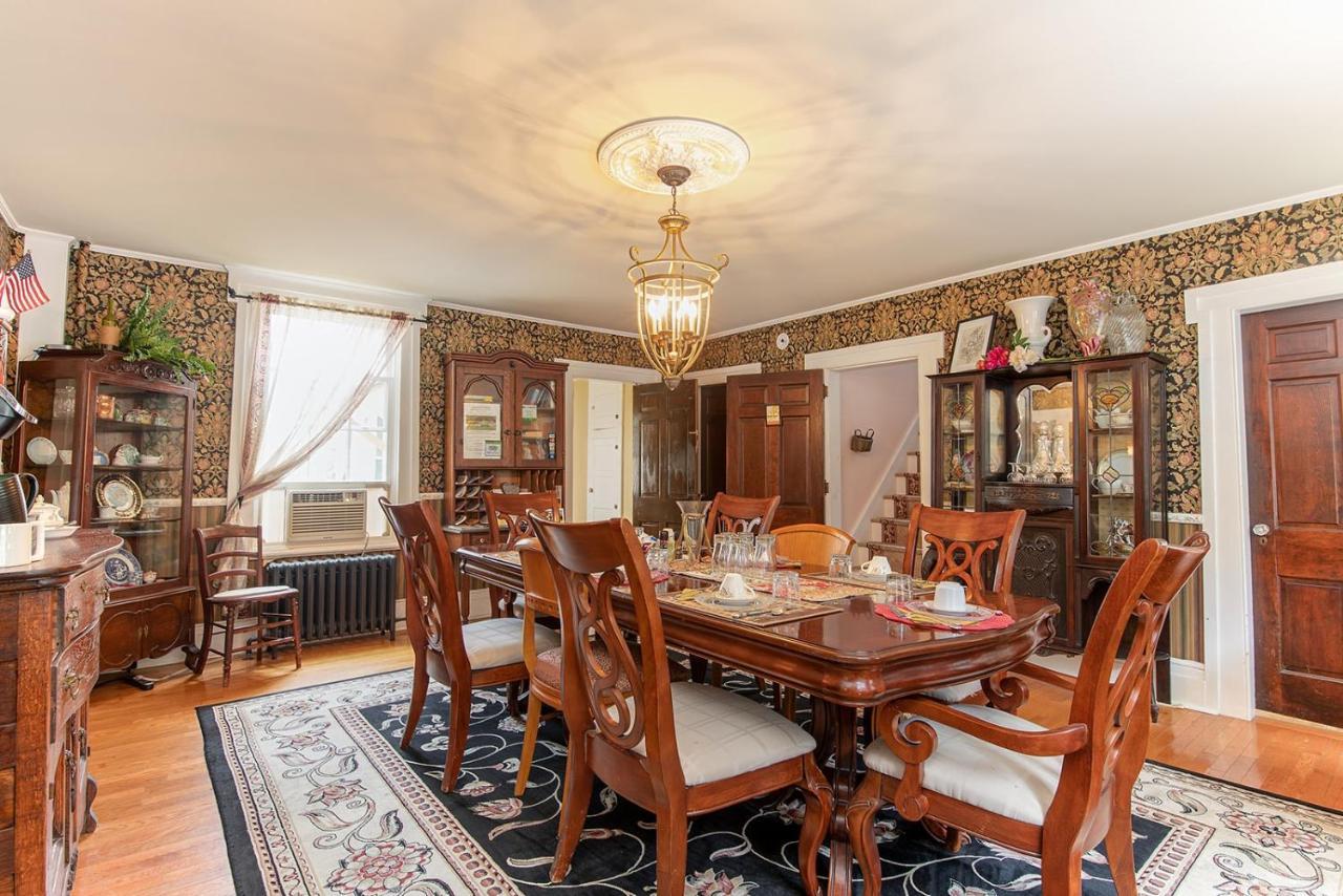 Van Winkle Inn Greenville Bilik gambar